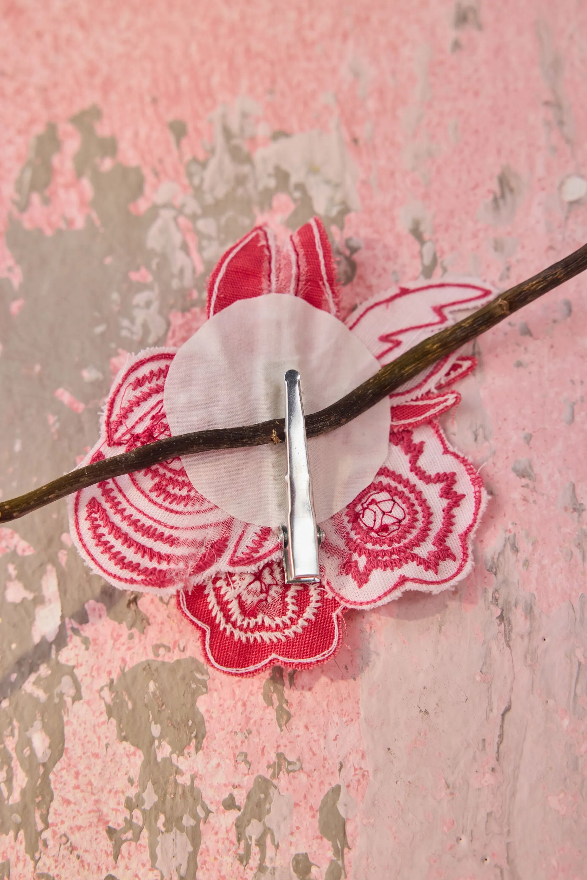 toile Rose Clip