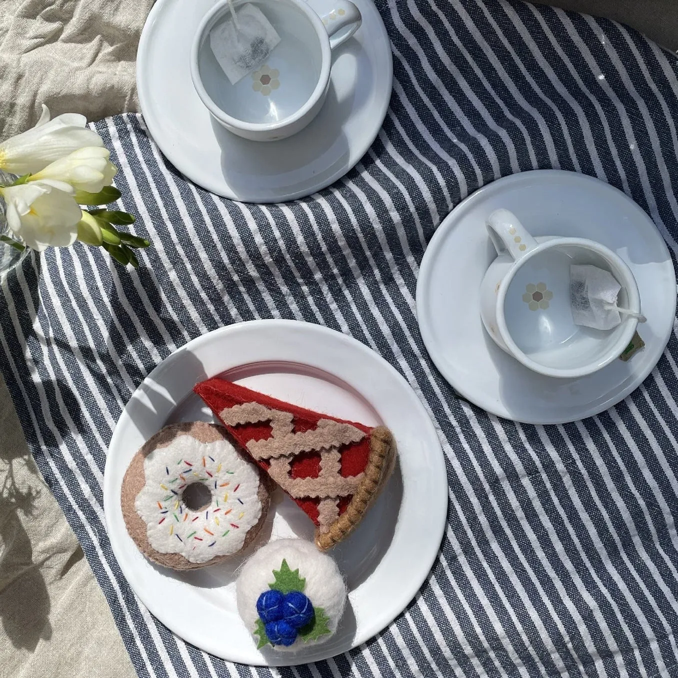 Wattle & Clay Felt Treats & Tea Bags